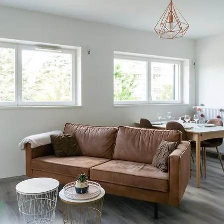 ¤ Lefeuvre ¤ Loggia /parking 公寓